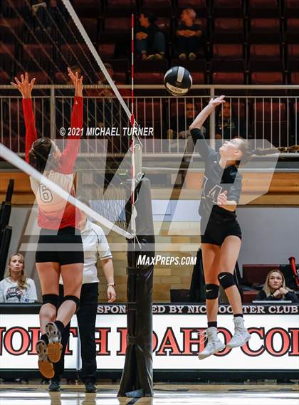 Thumbnail 3 in Mullan vs Kootenai (1AD2 District 1 Playoffs) photogallery.