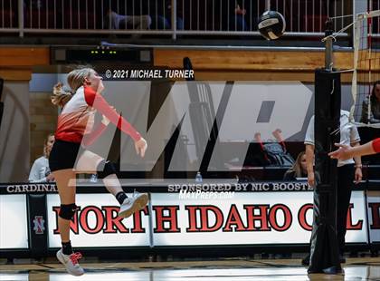 Thumbnail 1 in Mullan vs Kootenai (1AD2 District 1 Playoffs) photogallery.