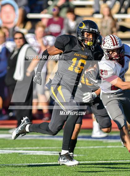 Thumbnail 3 in Round Rock vs. Klein Oak (UIL 6A Area Playoff) photogallery.