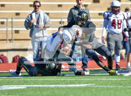 Thumbnail 2 in Round Rock vs. Klein Oak (UIL 6A Area Playoff) photogallery.
