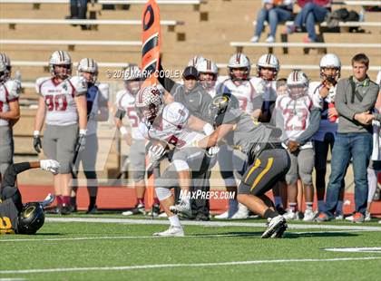 Thumbnail 3 in Round Rock vs. Klein Oak (UIL 6A Area Playoff) photogallery.
