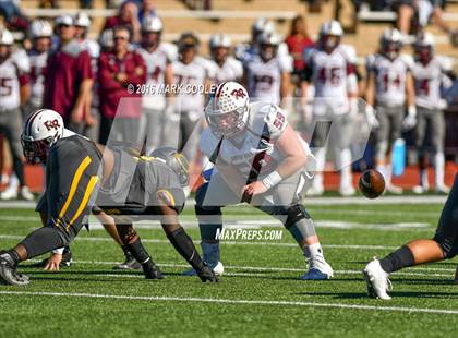 Thumbnail 3 in Round Rock vs. Klein Oak (UIL 6A Area Playoff) photogallery.