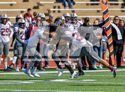 Thumbnail 3 in Round Rock vs. Klein Oak (UIL 6A Area Playoff) photogallery.