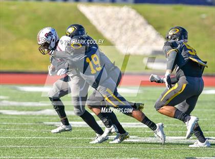 Thumbnail 3 in Round Rock vs. Klein Oak (UIL 6A Area Playoff) photogallery.