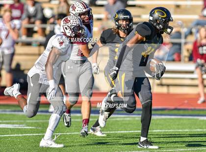 Thumbnail 1 in Round Rock vs. Klein Oak (UIL 6A Area Playoff) photogallery.