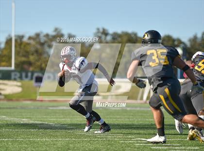 Thumbnail 2 in Round Rock vs. Klein Oak (UIL 6A Area Playoff) photogallery.