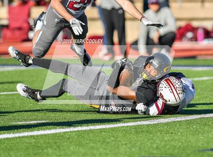 Thumbnail 3 in Round Rock vs. Klein Oak (UIL 6A Area Playoff) photogallery.