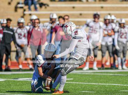 Thumbnail 2 in Round Rock vs. Klein Oak (UIL 6A Area Playoff) photogallery.