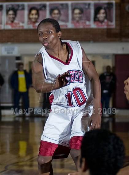 Thumbnail 1 in Beyer @ Modesto photogallery.