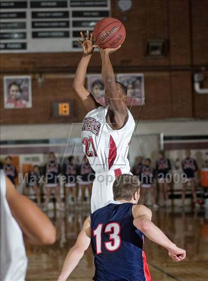 Thumbnail 1 in Beyer @ Modesto photogallery.