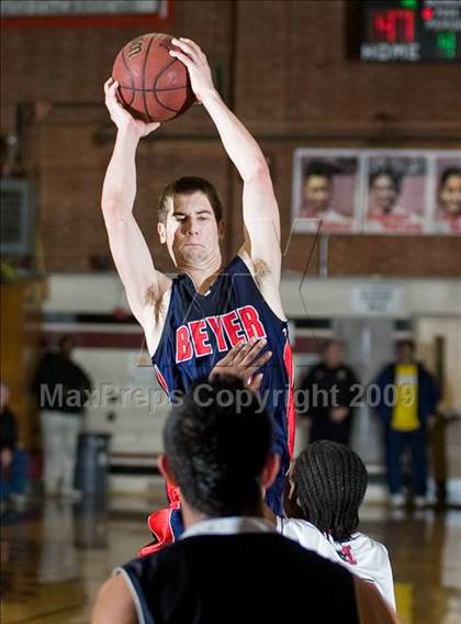 Thumbnail 3 in Beyer @ Modesto photogallery.