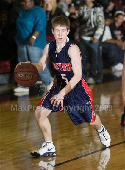 Thumbnail 1 in Beyer @ Modesto photogallery.