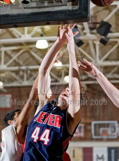 Thumbnail 3 in Beyer @ Modesto photogallery.