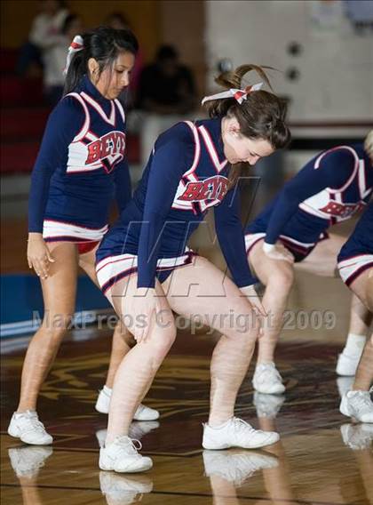 Thumbnail 1 in Beyer @ Modesto photogallery.