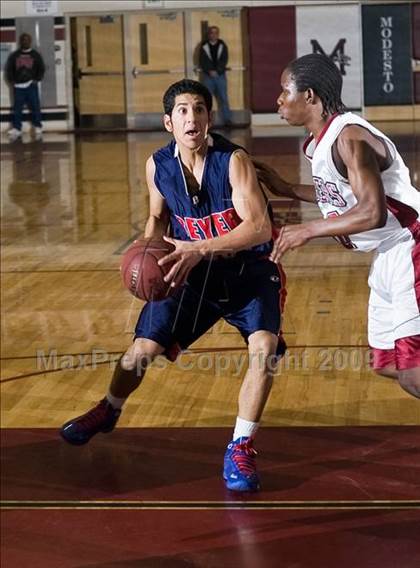 Thumbnail 1 in Beyer @ Modesto photogallery.