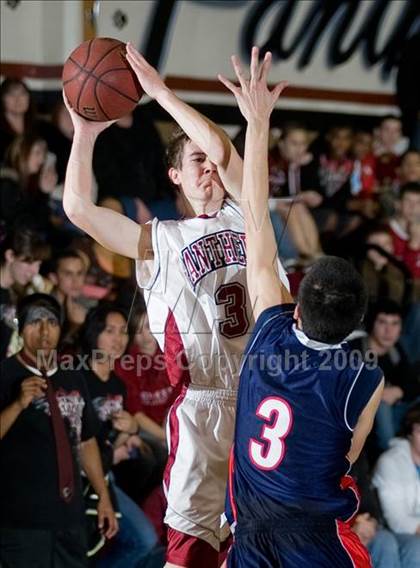 Thumbnail 1 in Beyer @ Modesto photogallery.