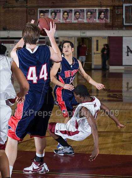 Thumbnail 3 in Beyer @ Modesto photogallery.