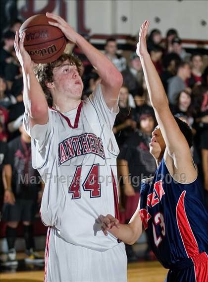 Thumbnail 1 in Beyer @ Modesto photogallery.
