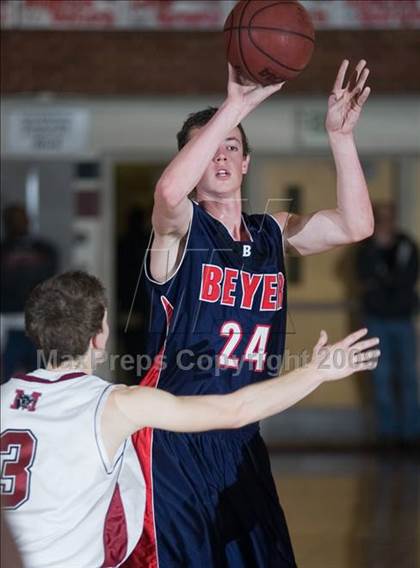 Thumbnail 1 in Beyer @ Modesto photogallery.
