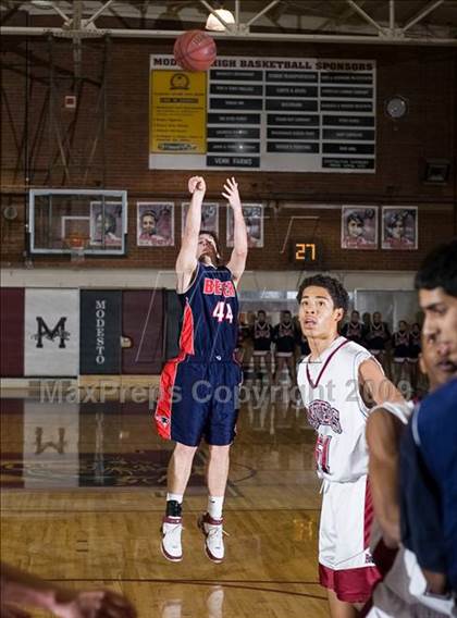 Thumbnail 1 in Beyer @ Modesto photogallery.