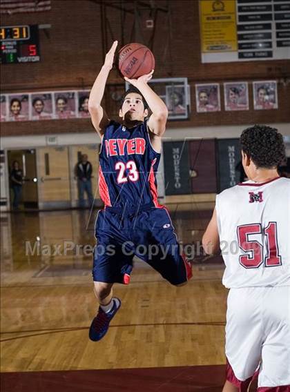 Thumbnail 2 in Beyer @ Modesto photogallery.