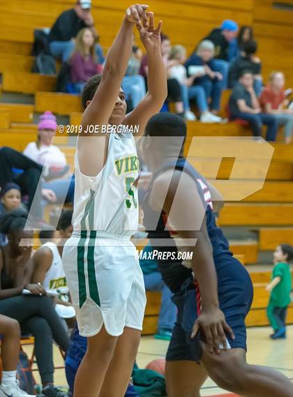 Thumbnail 2 in Liberty vs. West (Ralph Krave Memorial Tournament) photogallery.