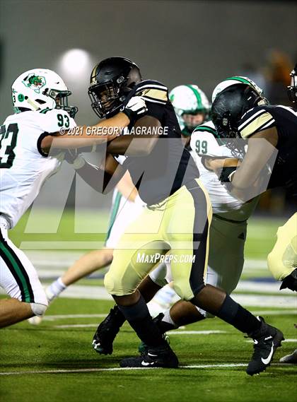 Thumbnail 3 in Southlake Carroll vs Fossil Ridge photogallery.