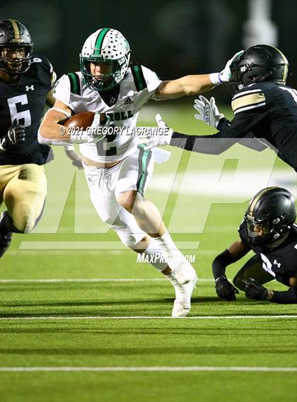 Thumbnail 1 in Southlake Carroll vs Fossil Ridge photogallery.