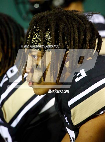 Thumbnail 2 in Southlake Carroll vs Fossil Ridge photogallery.