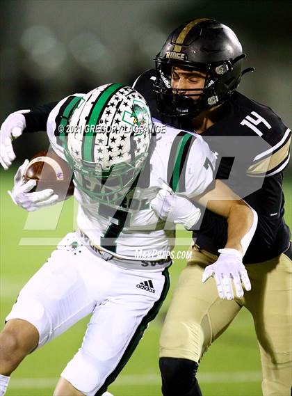 Thumbnail 1 in Southlake Carroll vs Fossil Ridge photogallery.