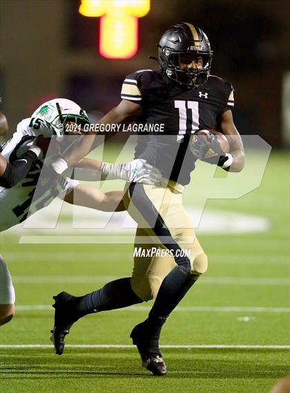 Thumbnail 1 in Southlake Carroll vs Fossil Ridge photogallery.