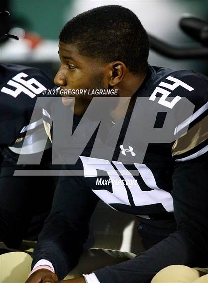 Thumbnail 1 in Southlake Carroll vs Fossil Ridge photogallery.