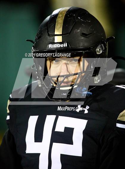 Thumbnail 2 in Southlake Carroll vs Fossil Ridge photogallery.