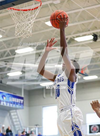 Thumbnail 2 in Fort Osage vs. Liberty photogallery.