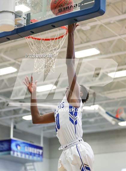 Thumbnail 3 in Fort Osage vs. Liberty photogallery.
