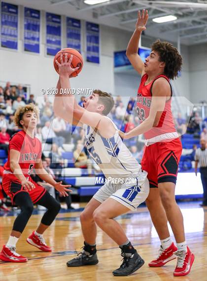 Thumbnail 3 in Fort Osage vs. Liberty photogallery.