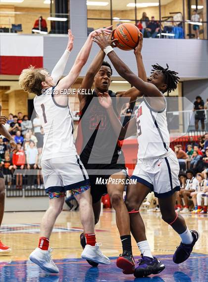Thumbnail 2 in Lake Highlands vs. Allen (In-N-Out Tournament) photogallery.