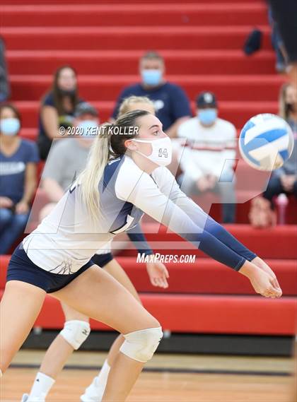 Thumbnail 2 in Dakota @ Romeo photogallery.