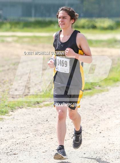 Thumbnail 1 in River Bluff Cross Country Meet photogallery.