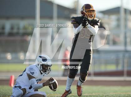 Thumbnail 1 in Menlo-Atherton vs. Pleasant Valley (Honor Bowl)  photogallery.