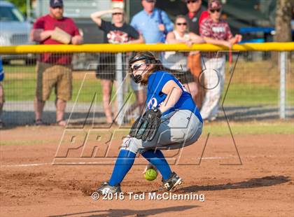 Thumbnail 3 in Quitman vs. Mountainburg (AAA 2A Regional Playoff) photogallery.