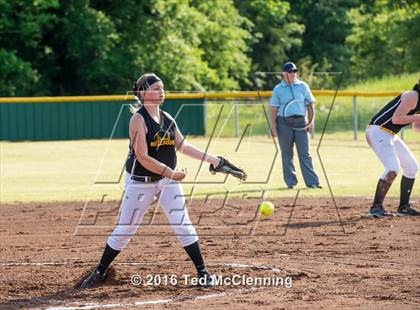 Thumbnail 1 in Quitman vs. Mountainburg (AAA 2A Regional Playoff) photogallery.
