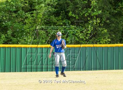 Thumbnail 1 in Quitman vs. Mountainburg (AAA 2A Regional Playoff) photogallery.