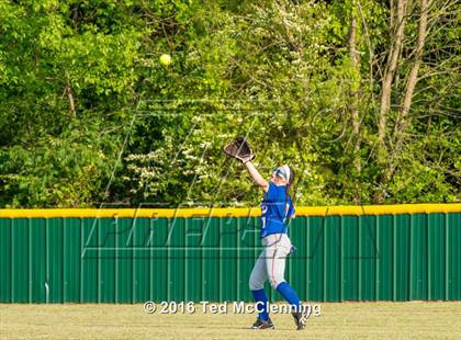 Thumbnail 1 in Quitman vs. Mountainburg (AAA 2A Regional Playoff) photogallery.