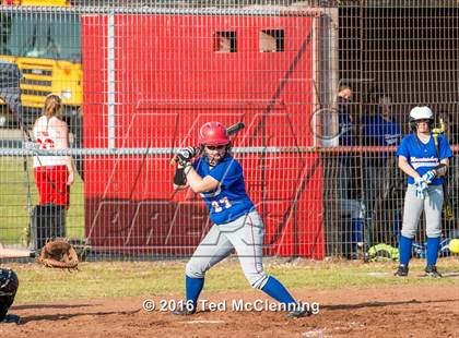 Thumbnail 3 in Quitman vs. Mountainburg (AAA 2A Regional Playoff) photogallery.