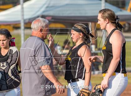 Thumbnail 2 in Quitman vs. Mountainburg (AAA 2A Regional Playoff) photogallery.