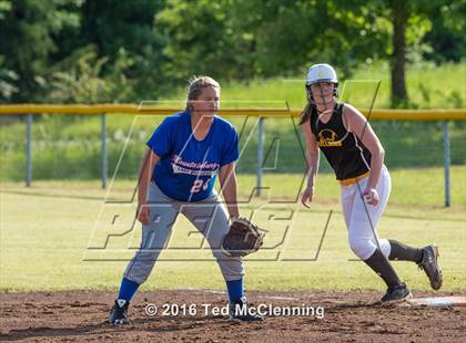 Thumbnail 3 in Quitman vs. Mountainburg (AAA 2A Regional Playoff) photogallery.