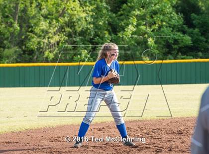 Thumbnail 1 in Quitman vs. Mountainburg (AAA 2A Regional Playoff) photogallery.
