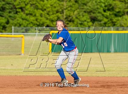 Thumbnail 1 in Quitman vs. Mountainburg (AAA 2A Regional Playoff) photogallery.