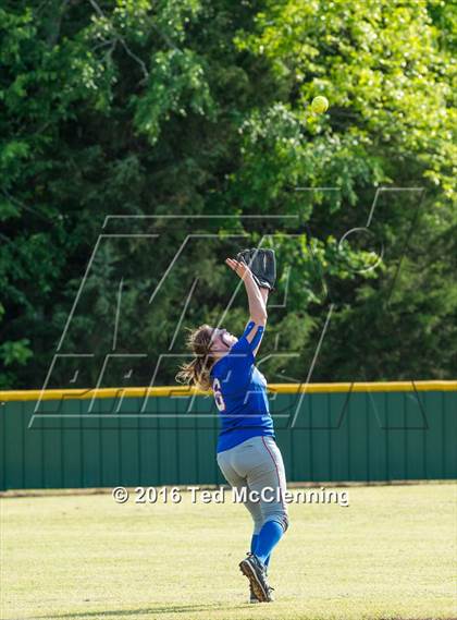 Thumbnail 3 in Quitman vs. Mountainburg (AAA 2A Regional Playoff) photogallery.
